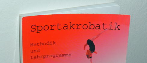 Sportakrobatik. Methodik und Lehrprogramme.